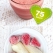 ==== 1 sklenice - 75 kcal (315 kJ) ====
==== Rozpis na 2 sklenice koktejlu (celkem 0,4 l): ====

=== Ingredience ===
1 menší zralý banán (200 g)
5 zmražených jahod (100 g)
3 dcl studené vody

=== Příprava ===
Zmražené jahody a banán vložte do výkonného mixéru, zalijte studenou vodou a vše rozmixujte do hladka.

Nalijte do 2 sklenic a ihned servírujte. Okraj skleničky můžete dozdobit jahůdkou.

[http://www.anrdoezrs.net/click-7600390-11886072 Zde najdete tip na kvalitní mixér], který vám umožní vyrobit hladký našlehaný koktejl.