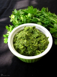 Koriandrove pesto