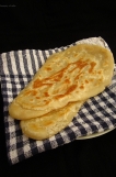 Indicke placky Paratha [http://akochutimasala.blogspot.in/2010/05/paratha.html/ recept najdete zde]